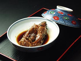 会津若松を代表する名物郷土料理、会津の鯉のうま煮